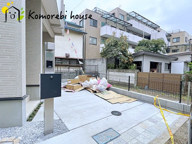 さいたま市大宮区堀の内町2丁目　2期　新築一戸建て　ブルーミングガーデン　04の駐車場|撮影：'25/10/31