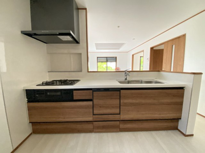 【キッチン】 | うるま市前原（全4棟）2号棟 | 2号棟　ビルトイン食洗機＆カップボード＆パントリー付き♪