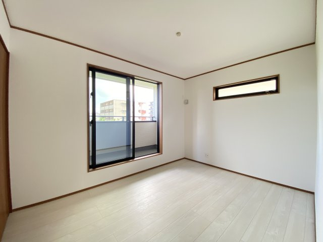 うるま市前原（全4棟）ラスト2号棟の洋室|2号棟　洋室6帖＋CL付き♪