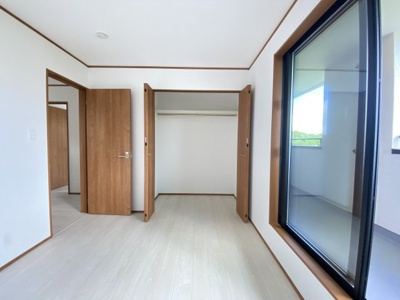 【収納】 | うるま市前原（全4棟）2号棟 | 2号棟　洋室6帖＋CL付き♪