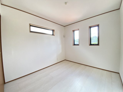 【洋室】 | うるま市前原（全4棟）2号棟 | 2号棟　洋室5.33帖＋CL付き♪