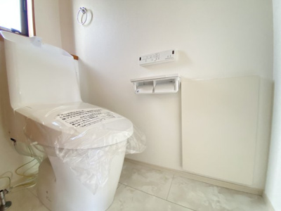 【トイレ】 | うるま市前原（全4棟）2号棟 | 2号棟　温水洗浄便座♪