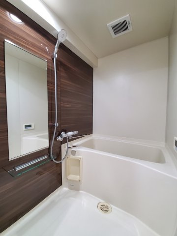 エグゼK&KⅡの浴室|大きなシャワーヘッド付き浴室