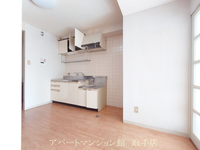 ハイツサンサン林の居間・リビング