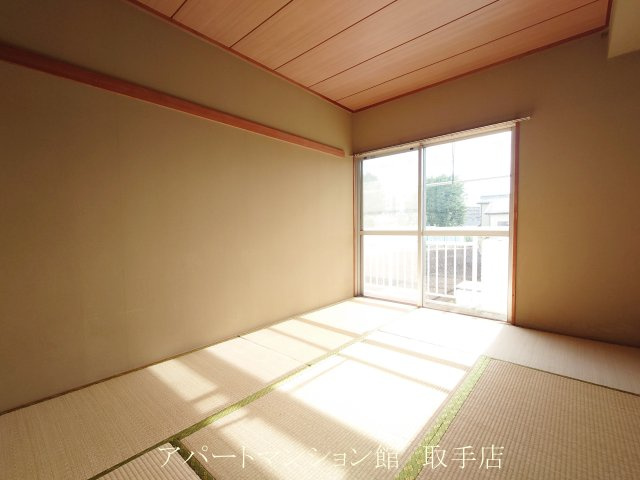 ハイツサンサン林の和室