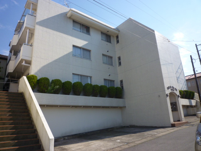 ハイツサンサン林の外観