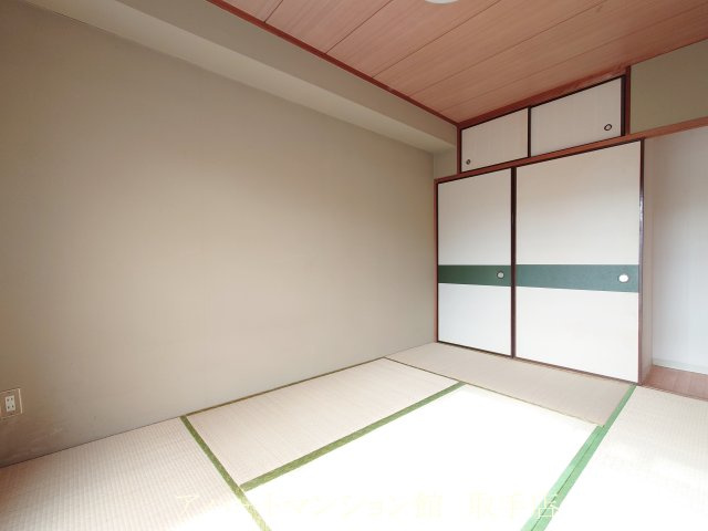 ハイツサンサン林の和室