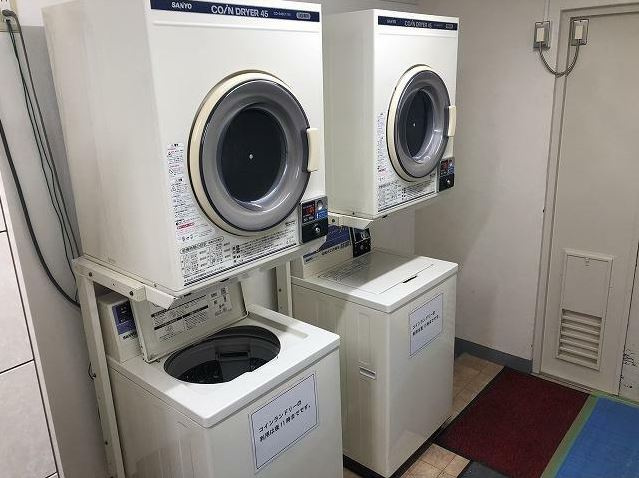 スカイコート市ヶ谷のその他共用部分|コインランドリー