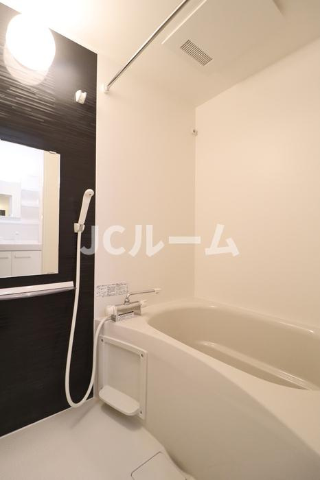 アステール寺町の浴室