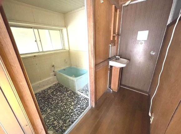 東金市東新宿　中古店舗付戸建の浴室|国道126号店舗付住宅住宅 敷地約152坪 都市ガス上下水駐車6台可能 JR東金線東金駅徒歩約11分