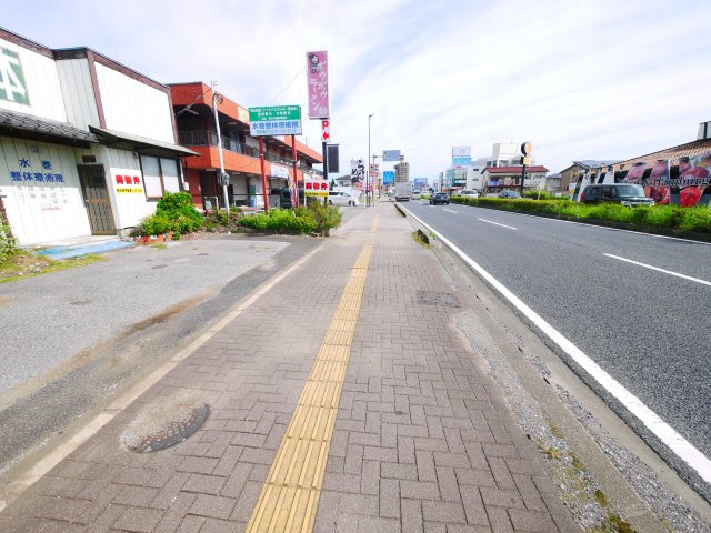 東金市東新宿　中古店舗付戸建の前面道路含む現地写真|国道126号店舗付住宅住宅 敷地約152坪 都市ガス上下水駐車6台可能 JR東金線東金駅徒歩約11分