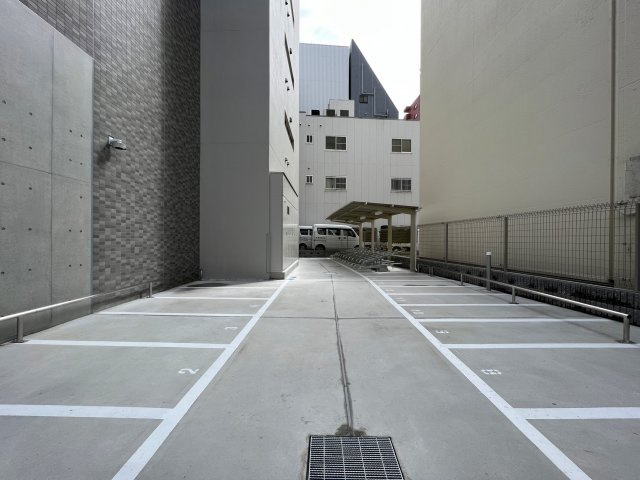WORVE大阪本町の駐車場