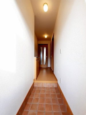 【玄関】 | プラテリーアＢ