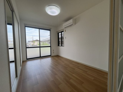 【洋室】 | コーポイーストウッド