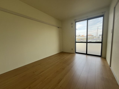 【洋室】 | コーポイーストウッド