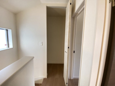 【収納】 | うるま市江洲（全4棟）ラスト3号棟 | 3号棟　2階ホール収納付き♪