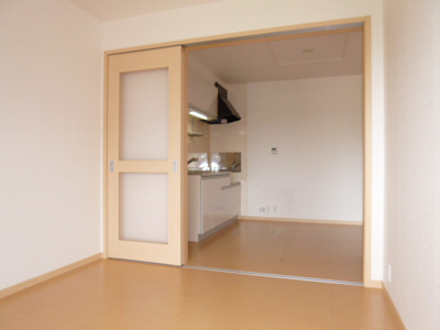 【居間・リビング】 | リーベ塩生 | 洋室