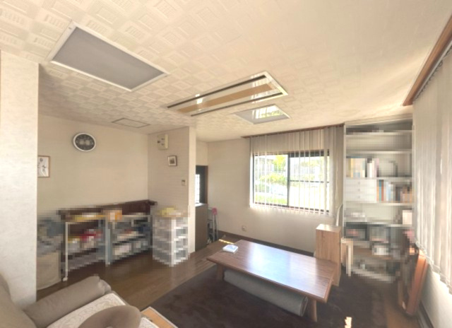 和泉市いぶき野2丁目戸建の居間・リビング