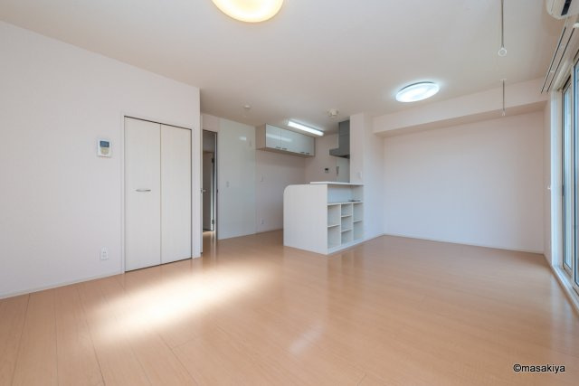 ディアコート金箱の居間・リビング