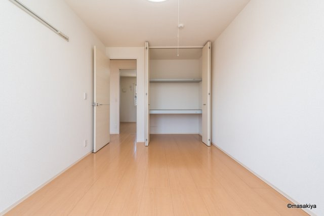 ディアコート金箱の洋室