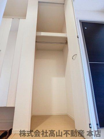 宗像市陵厳寺３丁目のアパートの収納