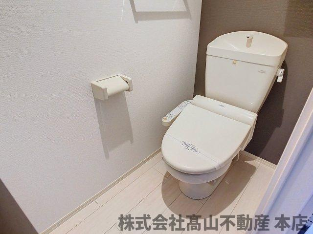 宗像市陵厳寺３丁目のアパートのトイレ