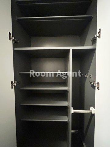 プレサンス広小路通　葵の玄関