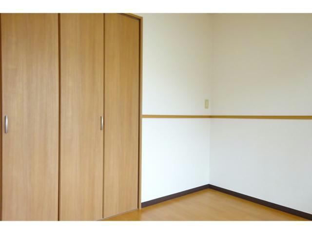 サニーアヴェニューの洋室