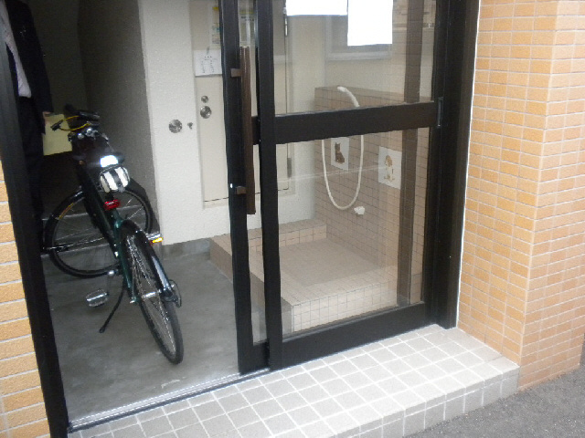 サニーアヴェニューの外観|入口