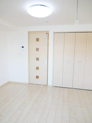 【寝室】 | エム