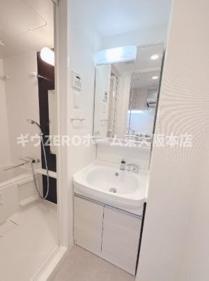 大阪市東成区中本２丁目の賃貸マンションの洗面所