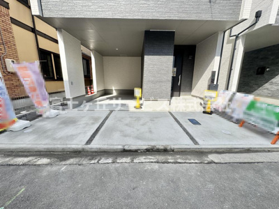 【駐車場】 | 静岡市葵区北番町 2期 新築一戸建て A号棟 | 車種により2台駐車可能です