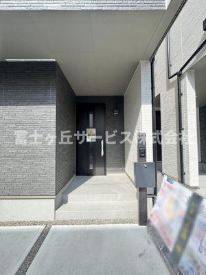 【エントランス】 | 静岡市葵区北番町 2期 新築一戸建て A号棟 | エントランスです