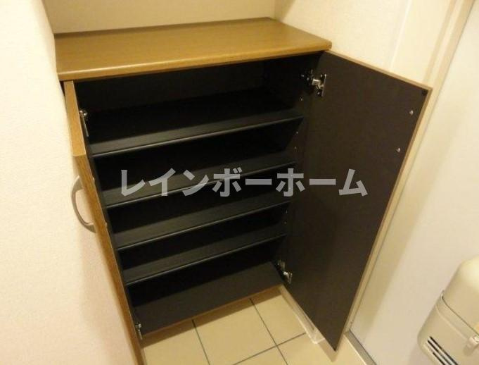 ストーリアの玄関