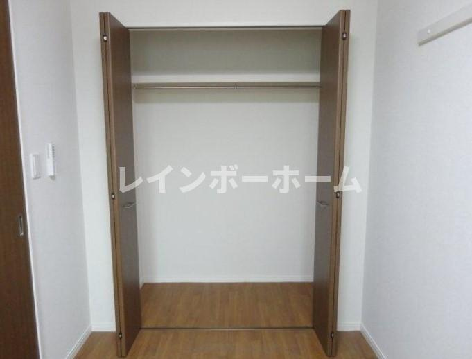 ストーリアの収納