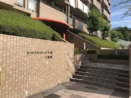 セントラルステージ千里Ⅰ番館の外観