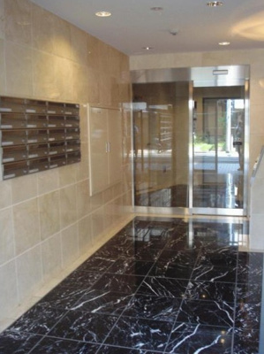 【ロビー】 | アデッソ旗の台