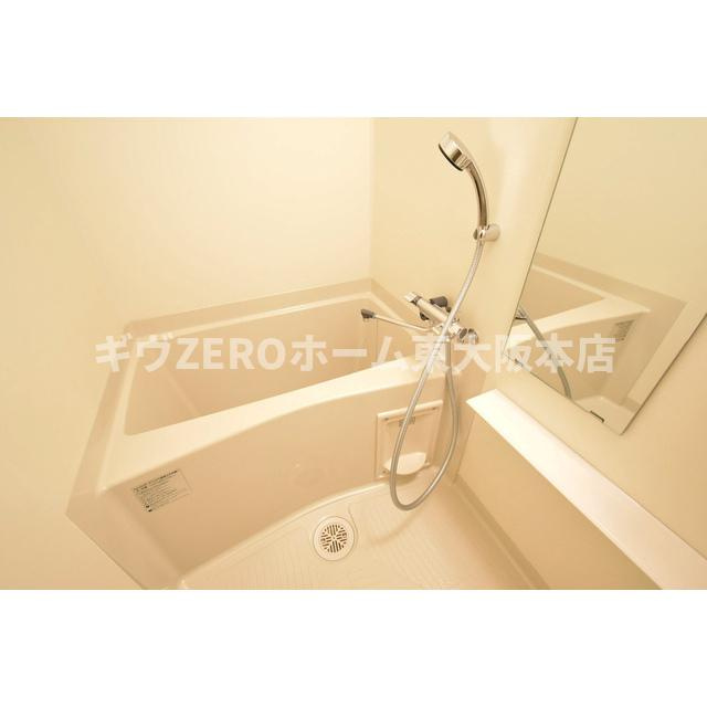 アドバンス大阪バレンシアの浴室