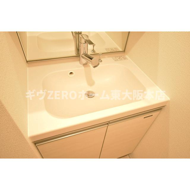 アドバンス大阪バレンシアの洗面所