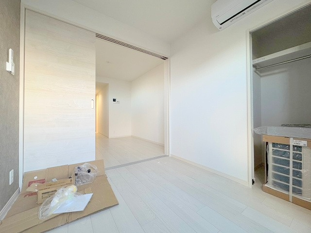 Buzz神崎川の洋室