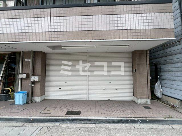 メゾンパシフィックのエントランス