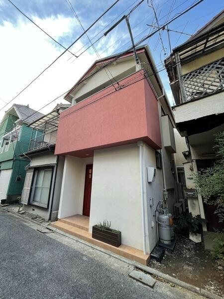 江戸川区春江町３丁目の中古一戸建の前面道路含む現地写真| 