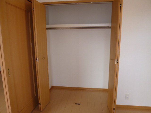 グローリアＢの収納|クローゼット