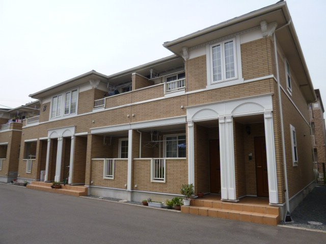 グローリアＢの外観