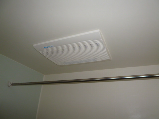 グローリアＢの浴室|浴室乾燥機