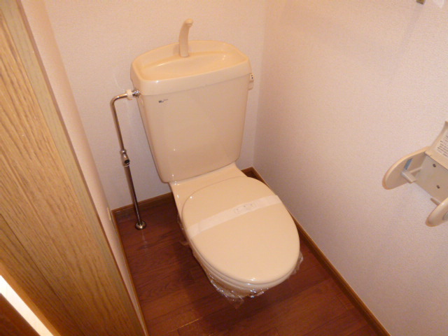 ツインシャトーBのトイレ|温水洗浄便座に変更