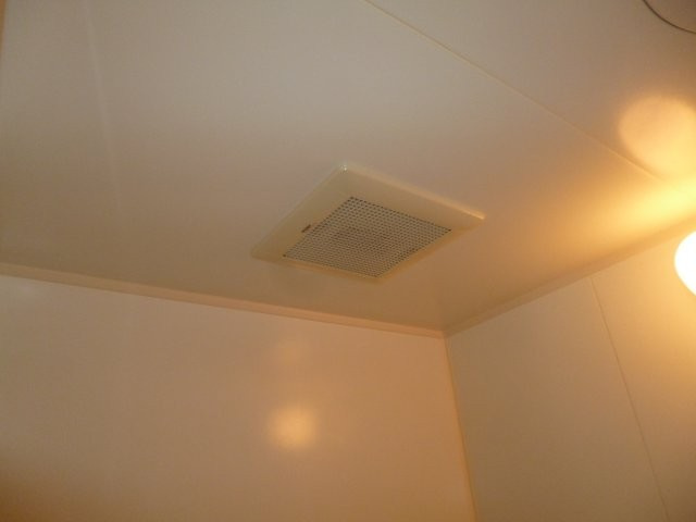 アップフィールドの浴室|浴室換気扇