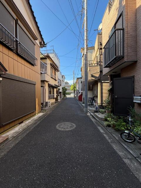 江戸川区上篠崎３丁目の中古一戸建の前面道路含む現地写真|前面通路　※建築基準法上の道… 