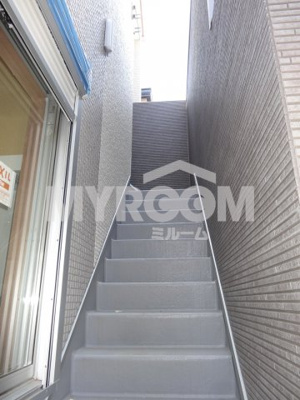 【その他共用部分】 | ウェルストン神楽坂 | 共用階段