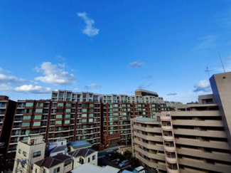 【展望】 | 頬をなでる優しい風を感じることが出来ます。つい深呼吸をしたくなる気持ちの良い眺望を楽しみましょう。